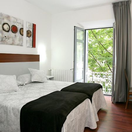 Hostal San Ignacio Centro ซานเซบาสเตียน ภายนอก รูปภาพ