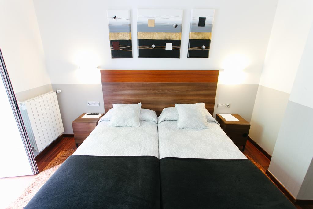 Hostal San Ignacio Centro ซานเซบาสเตียน ภายนอก รูปภาพ